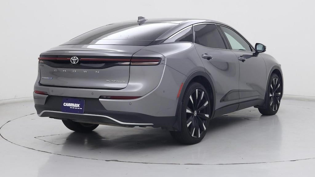 2024 Toyota Crown Platinum
