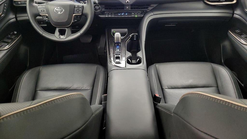 2024 Toyota Crown Platinum