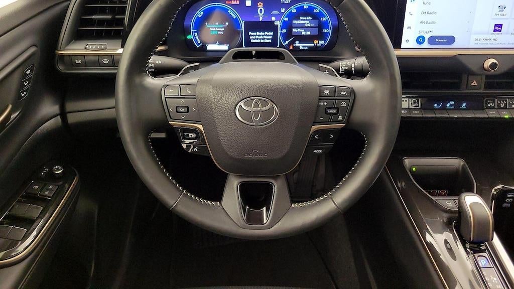 2024 Toyota Crown Platinum
