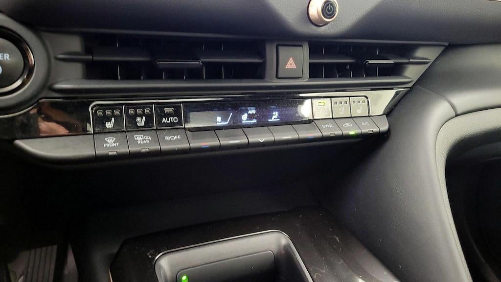 2024 Toyota Crown Platinum