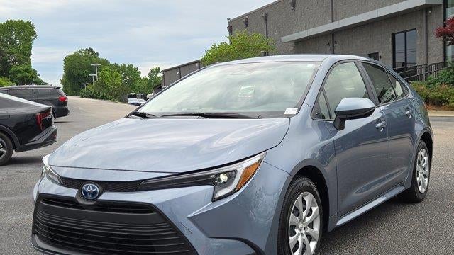 2025 Toyota Corolla Hybrid SE