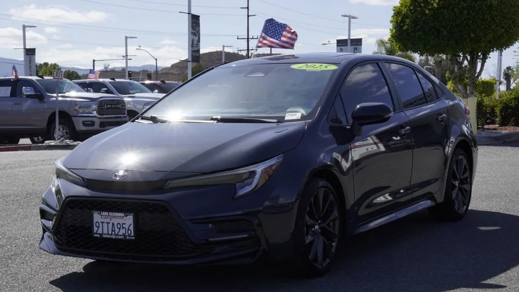 2025 Toyota Corolla Hybrid SE