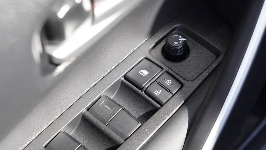 2025 Toyota Corolla Hybrid SE