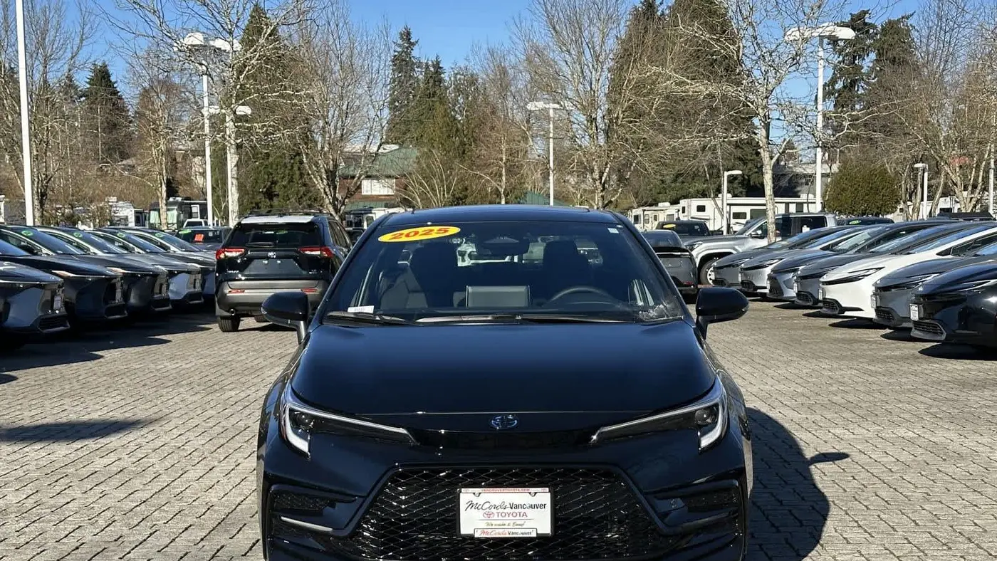 2025 Toyota Corolla Hybrid SE