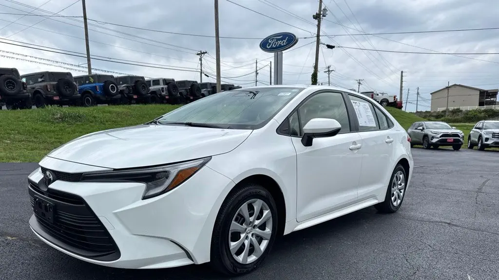 2026 Toyota Corolla Hybrid SE