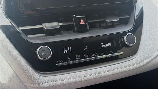 2024 Toyota Corolla Hybrid SE