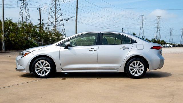 2023 Toyota Corolla Hybrid SE