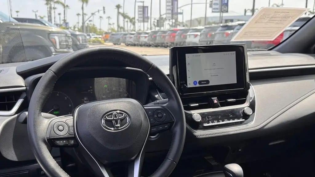 2024 Toyota Corolla Hybrid SE