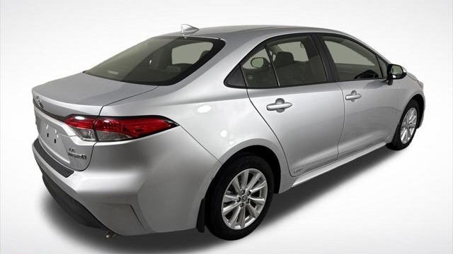 2024 Toyota Corolla Hybrid SE