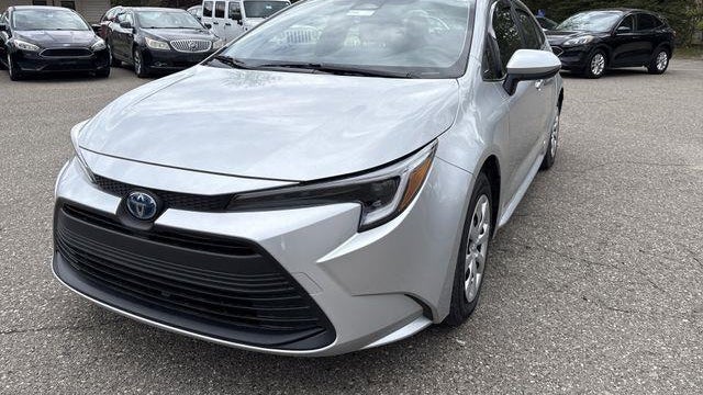 2024 Toyota Corolla Hybrid SE