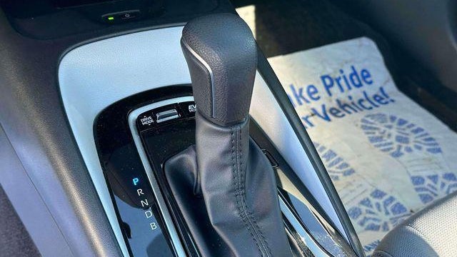 2025 Toyota Corolla Hybrid SE