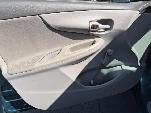 2009 Toyota Corolla - $7,998