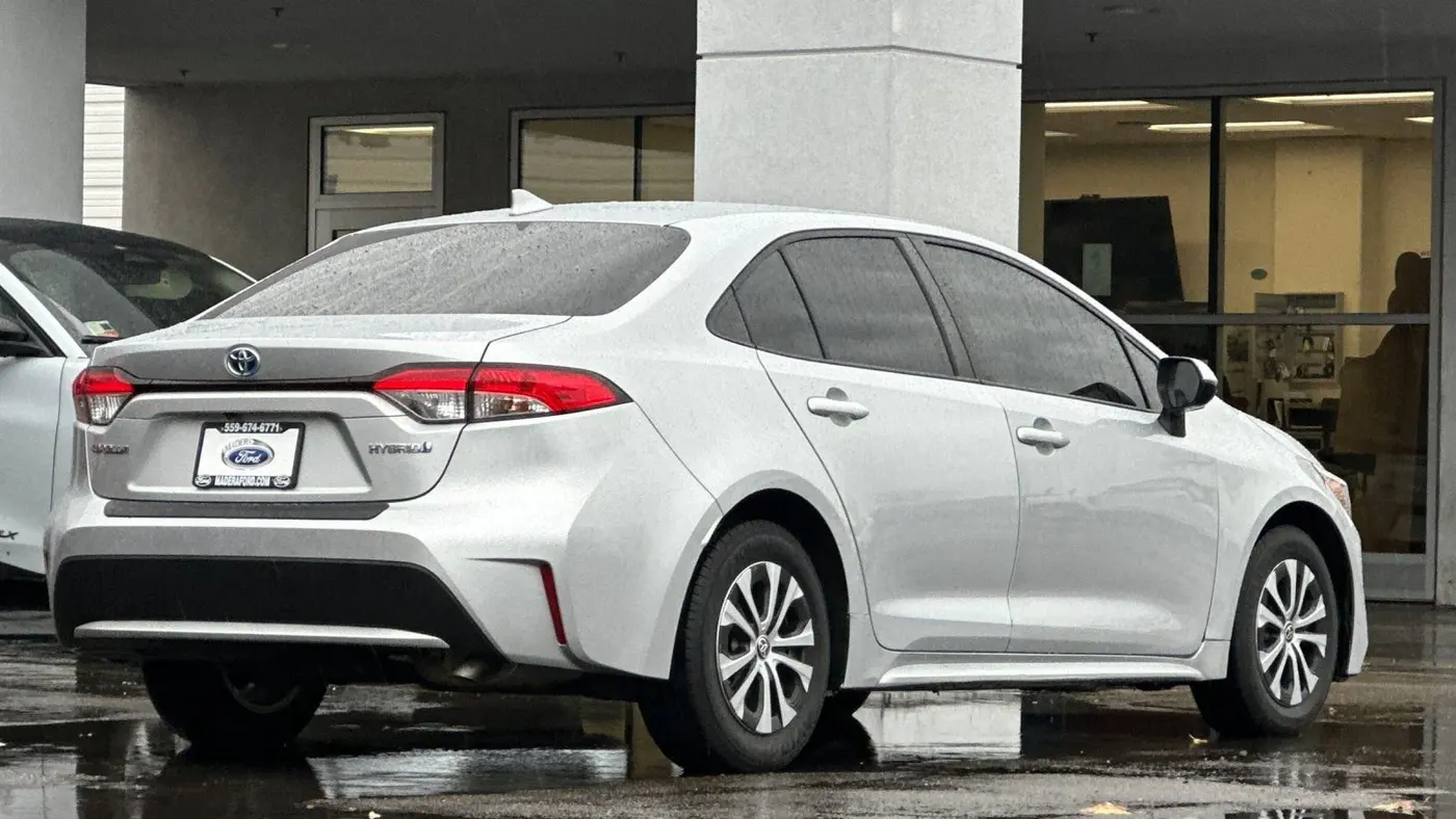 2022 Toyota Corolla Hybrid LE