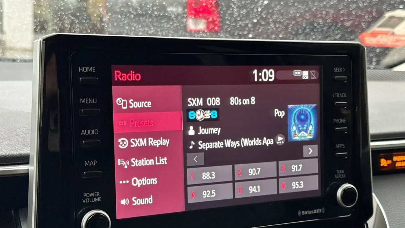 2022 Toyota Corolla Hybrid LE