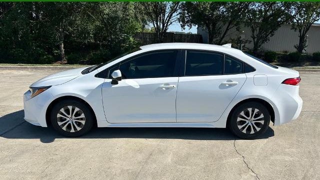 2022 Toyota Corolla Hybrid LE