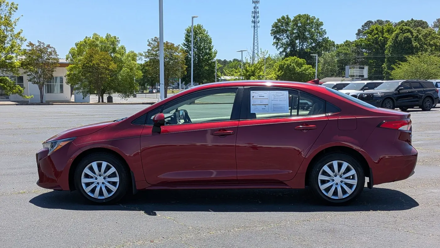 2022 Toyota Corolla LE