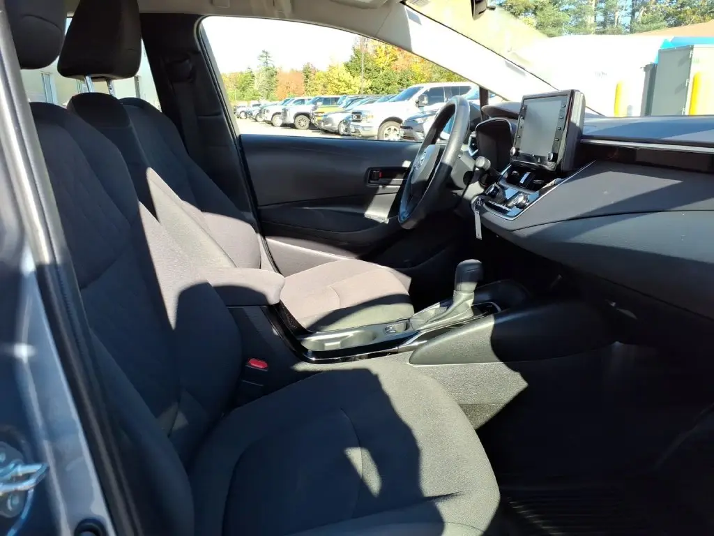 2022 Toyota Corolla - $21,900