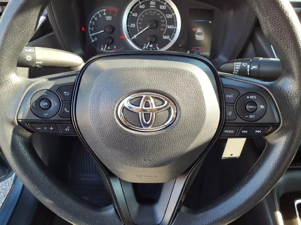 2022 Toyota Corolla - $21,900