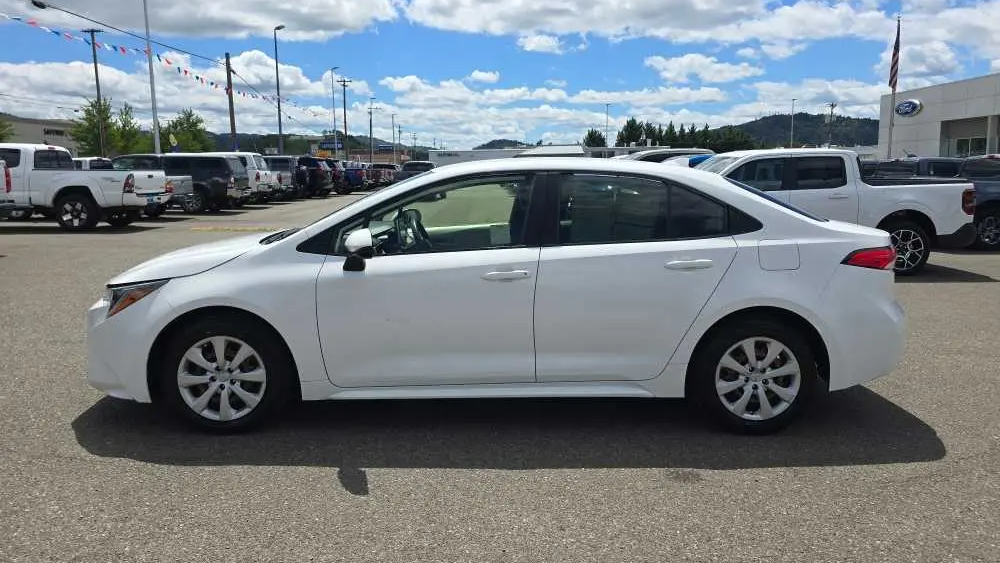 2020 Toyota Corolla LE