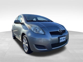 2011 Toyota Yaris with Silver Mica Metallic Exterior