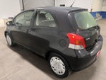2010 Yaris Thumbnail 5