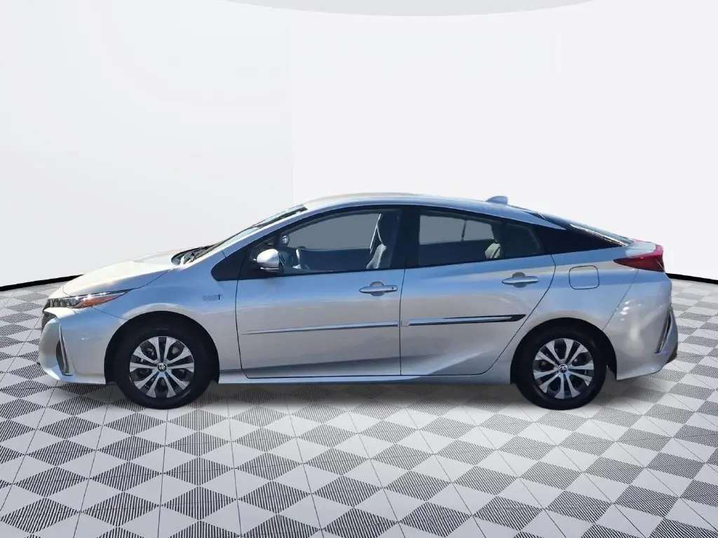 2022 Toyota Prius - $26,738