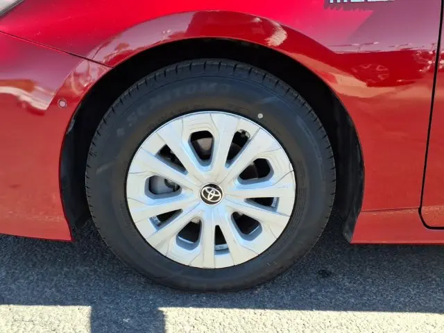2021 Toyota Prius - $22,101