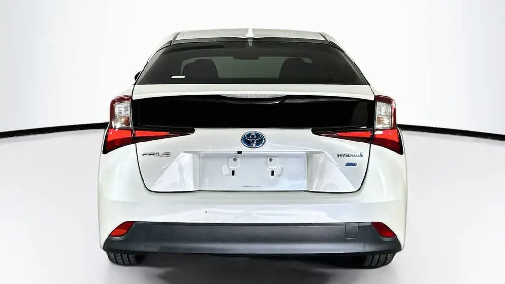 2021 Toyota Prius L Eco