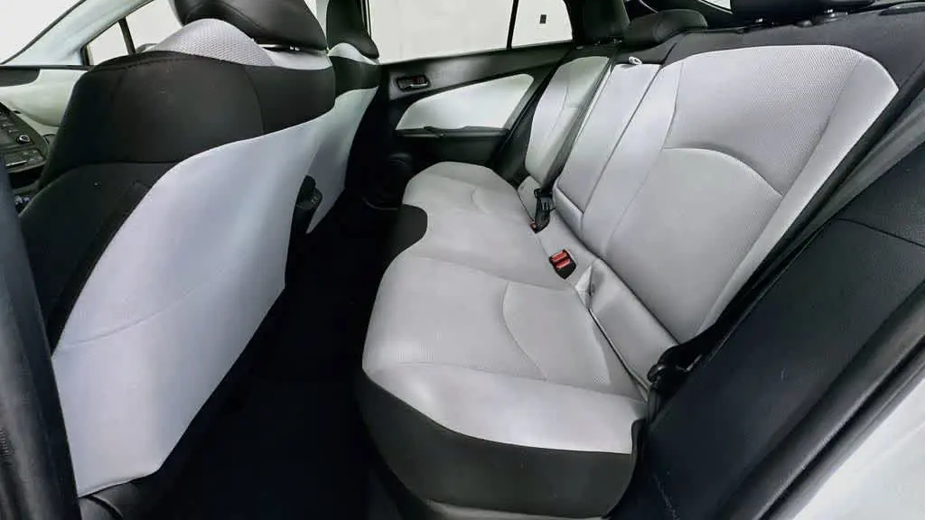 2021 Toyota Prius L Eco