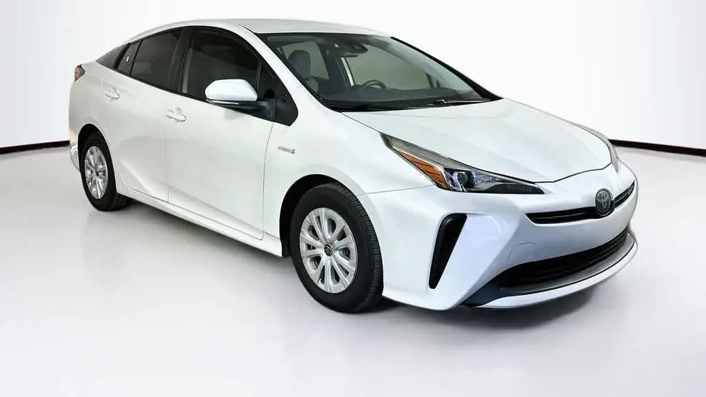 2021 Toyota Prius L Eco
