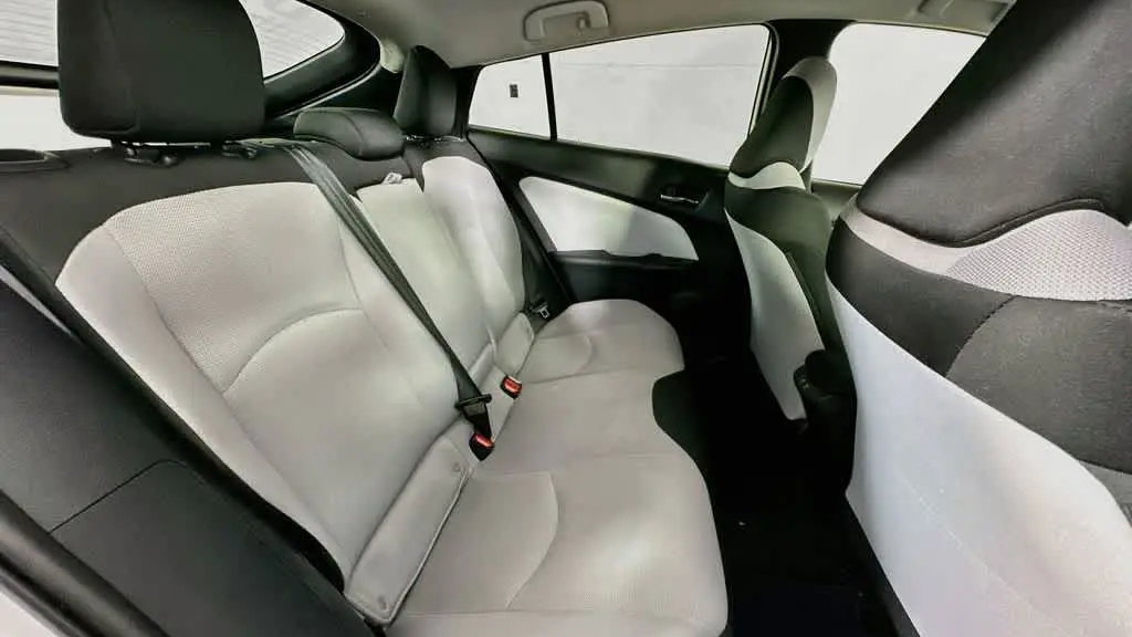 2021 Toyota Prius L Eco