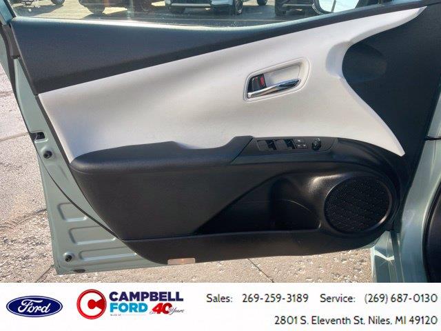 2022 Toyota Prius - $25,992
