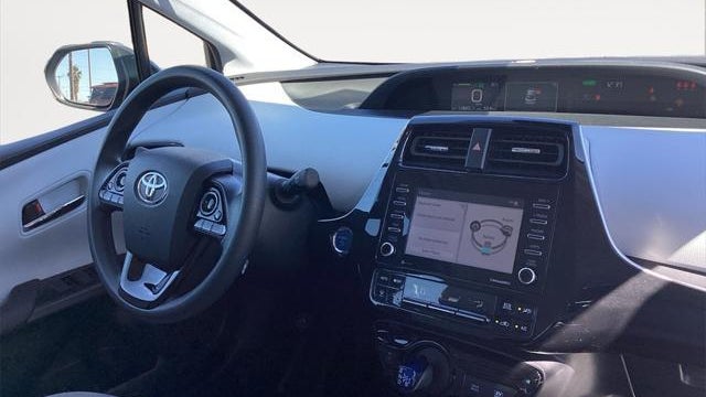 2022 Toyota Prius XLE