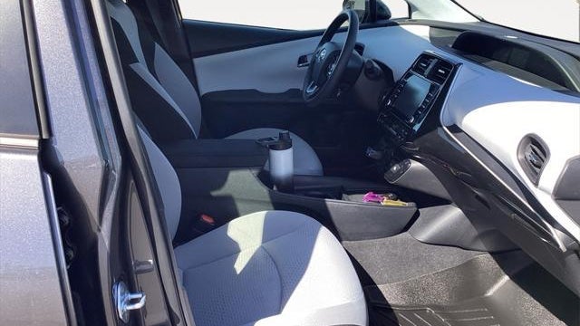 2022 Toyota Prius XLE
