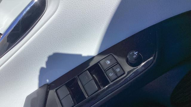 2022 Toyota Prius XLE
