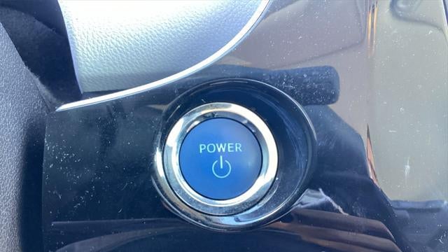 2022 Toyota Prius XLE