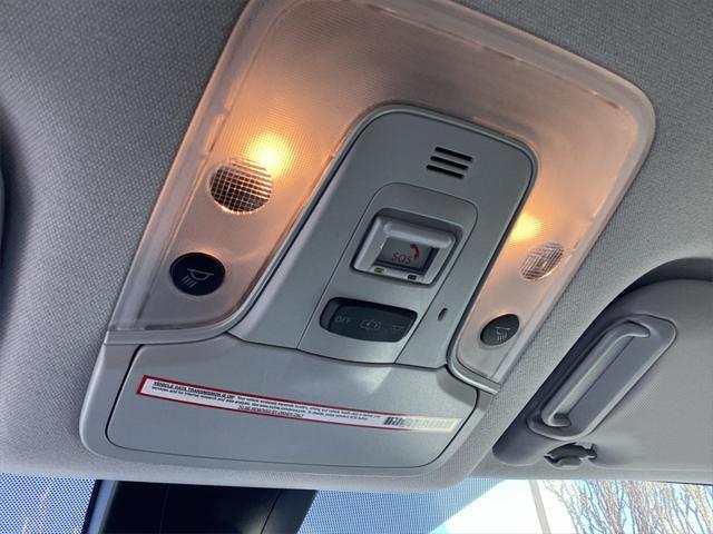 2022 Toyota Prius - $26,000