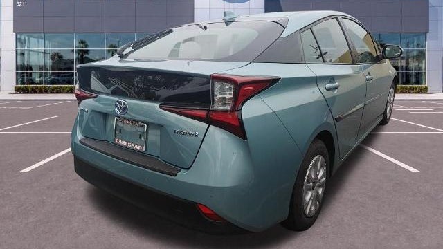 2021 Toyota Prius L Eco