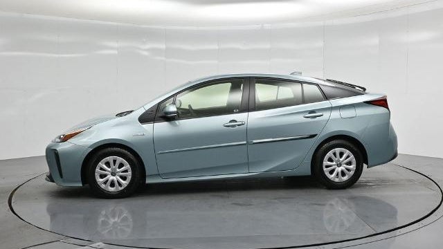 2021 Toyota Prius L Eco