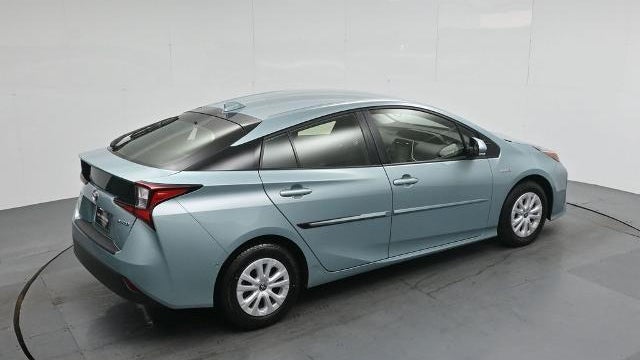 2021 Toyota Prius L Eco