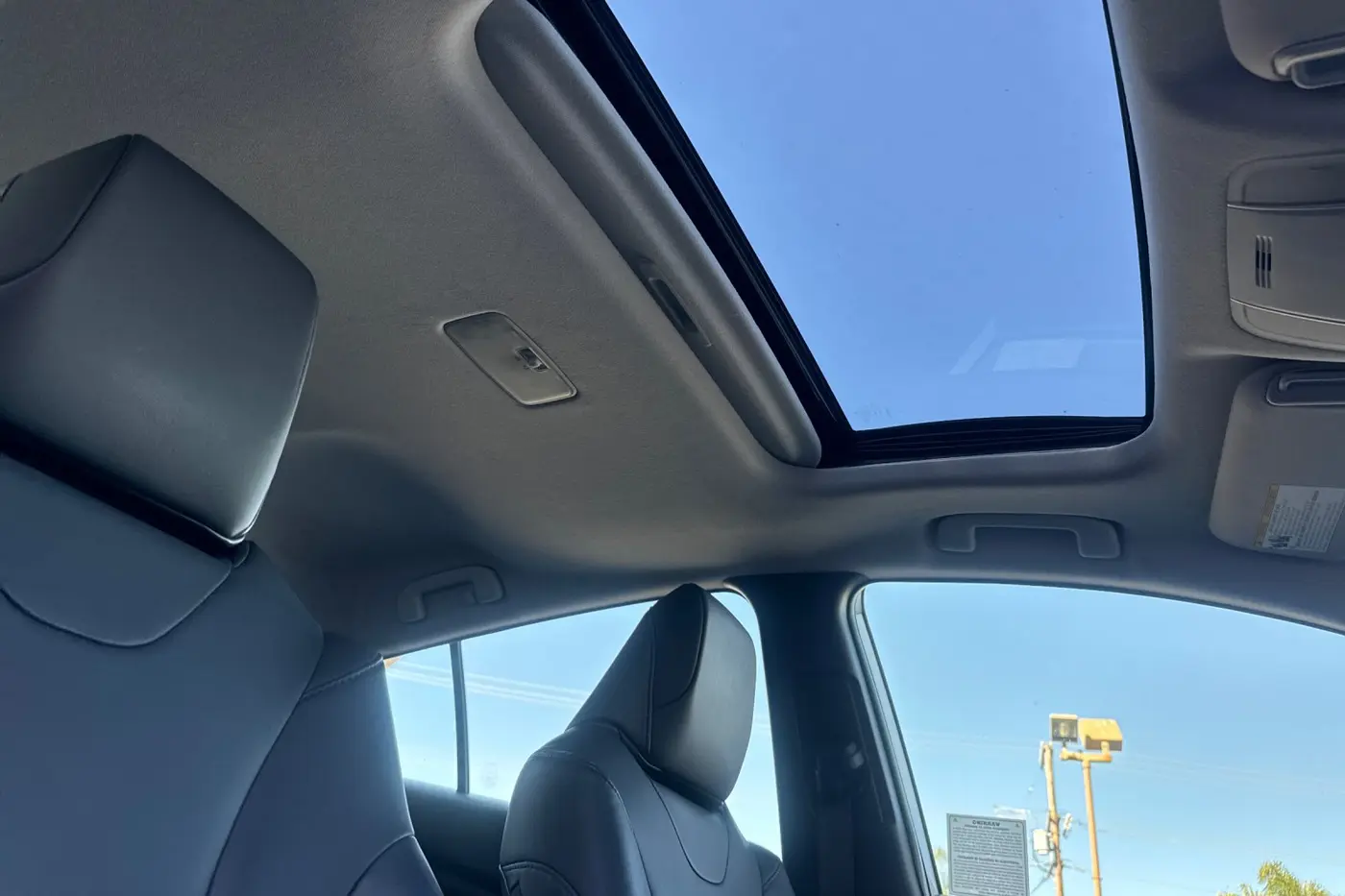 2022 Toyota Prius - $26,000