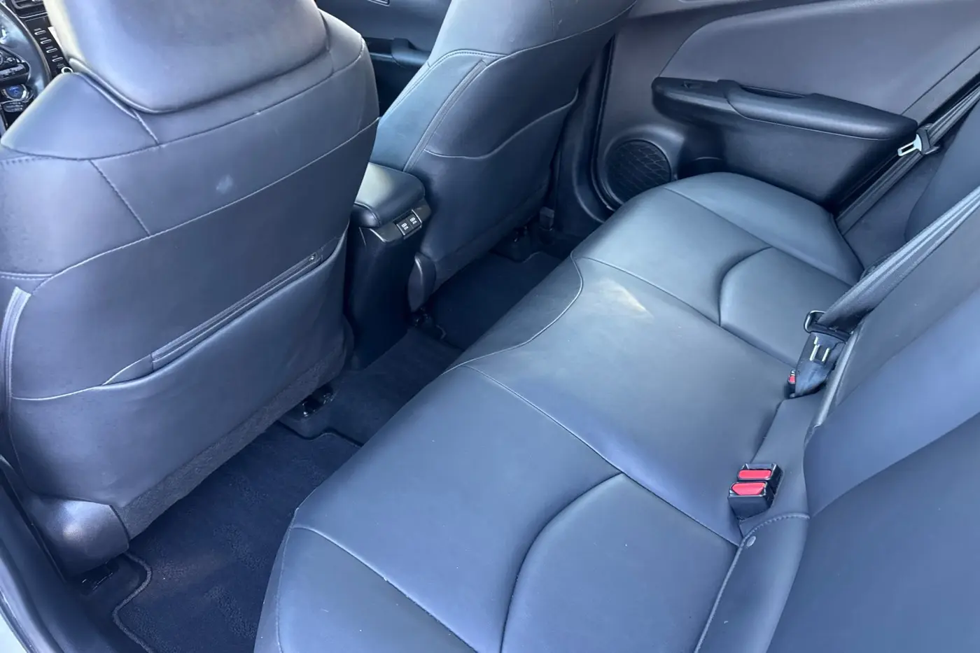 2022 Toyota Prius - $26,000