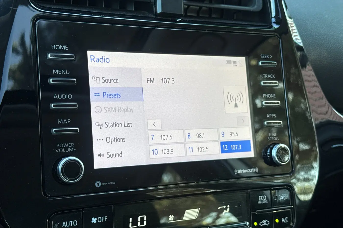 2022 Toyota Prius - $26,000