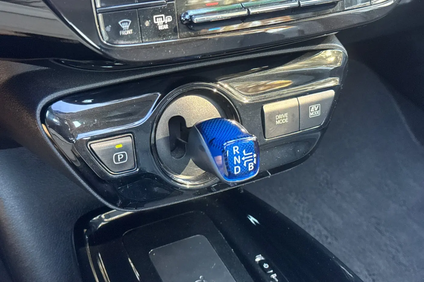 2022 Toyota Prius - $26,000