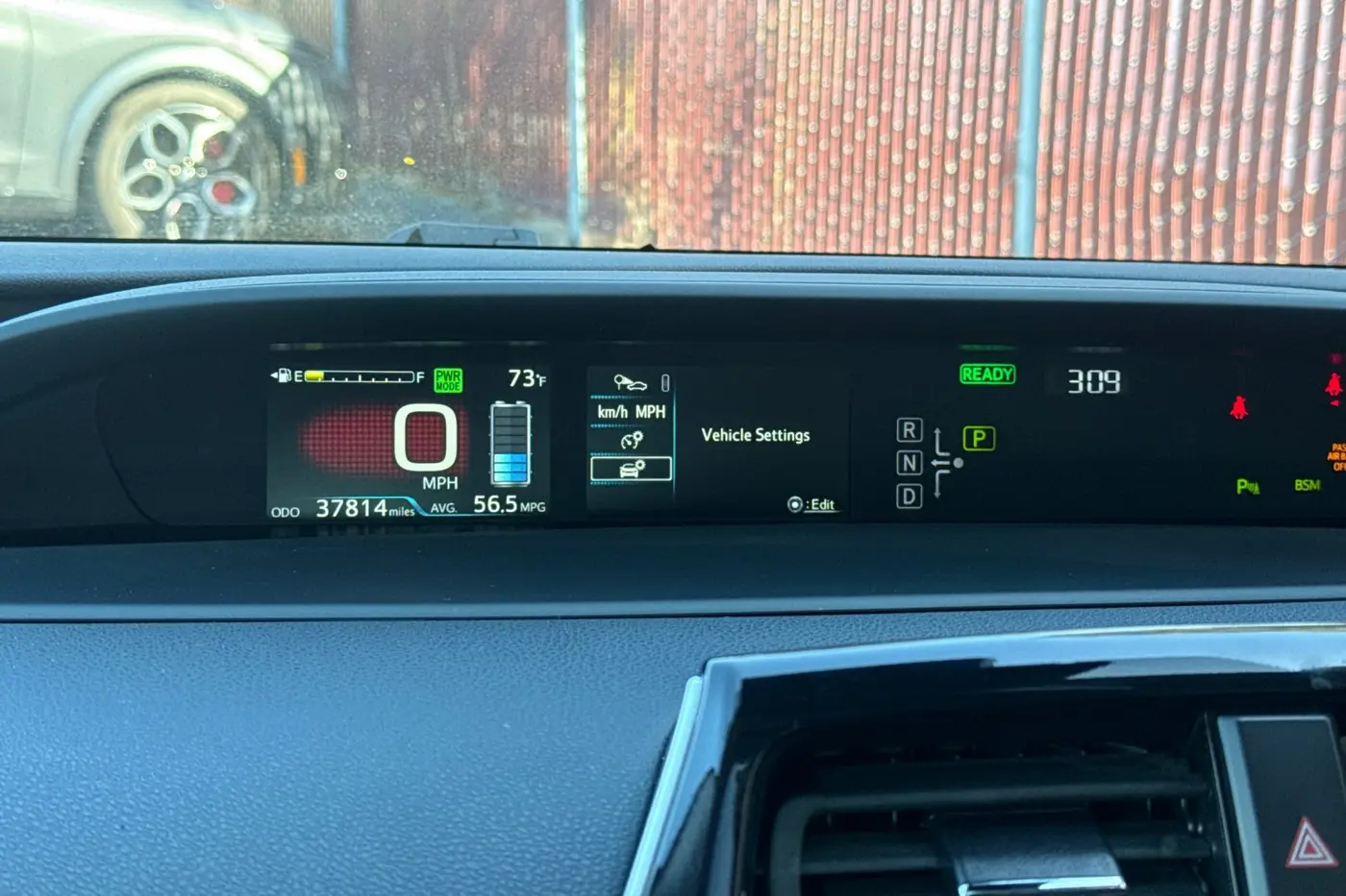 2022 Toyota Prius - $26,000