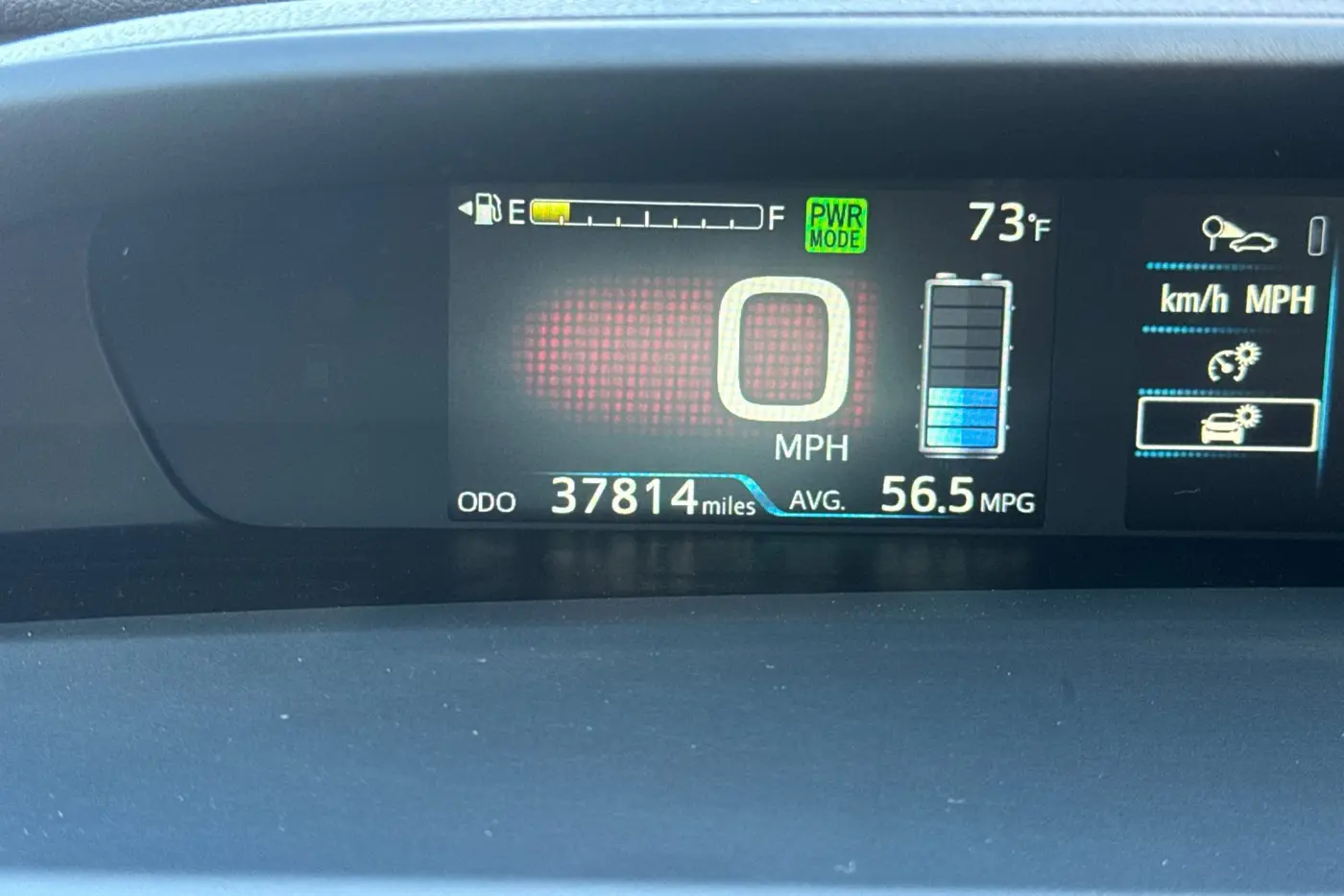 2022 Toyota Prius - $26,000