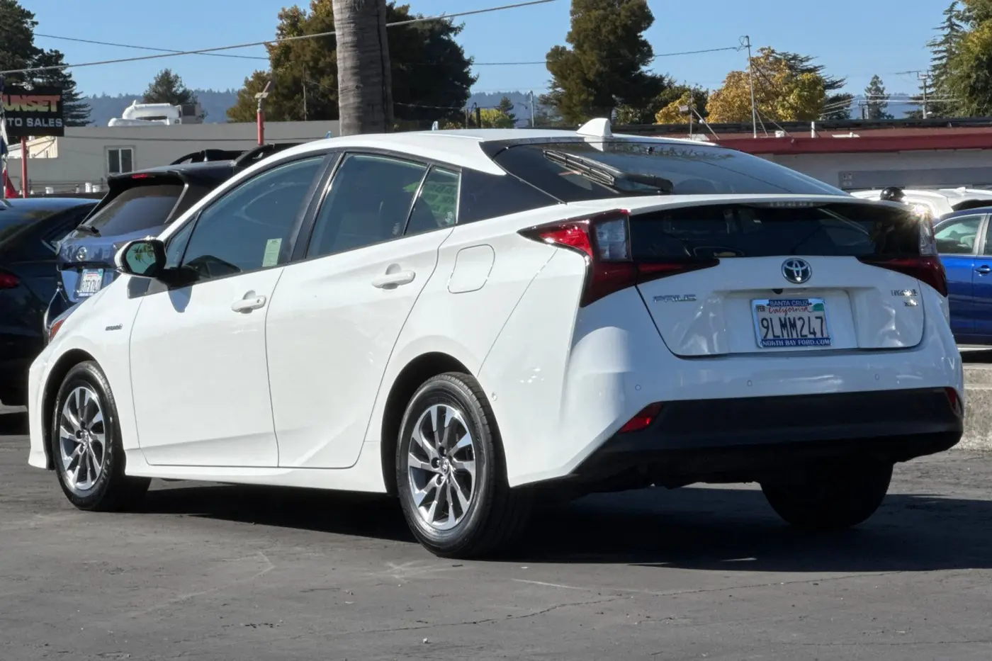 2022 Toyota Prius - $26,000