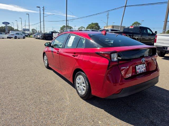 2022 Toyota Prius - $26,999