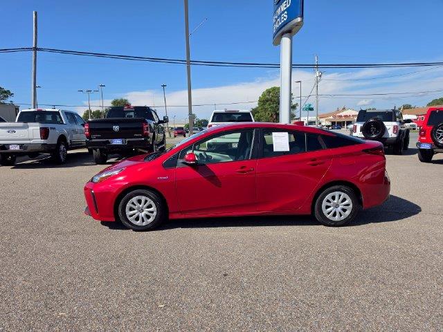 2022 Toyota Prius - $26,999