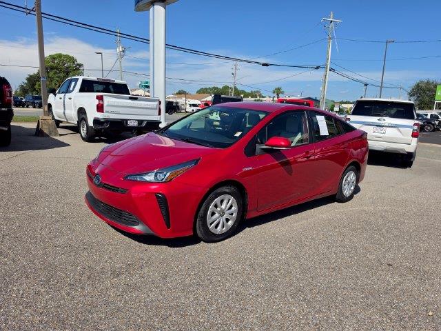 2022 Toyota Prius - $26,999